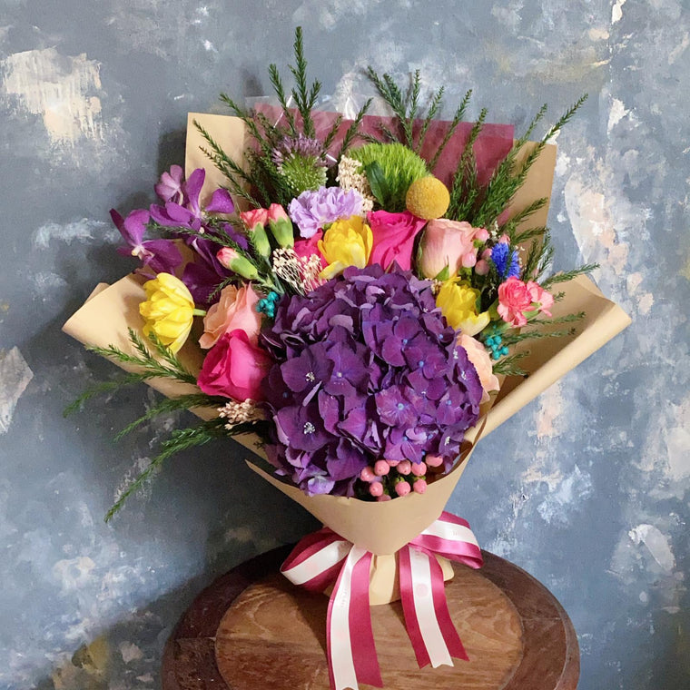 Premium Small Bespoke Bouquet (Fresh X Preserved)